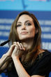 Angelina Jolie ha realizado más de 40 visitas a países desprotegidos