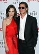Brad Pitt y Angelina, posando en el Festival de Cannes