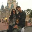 David Arquette, Courteney Cox y su hija Coco posan felices en Disney World