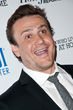 Jason Segel vuelve a sonreirle al amor