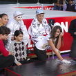 Paris Jackson deja la huella del mítico guante blanco con brillantes de su padre Paris Jackson deja la huella del mítico guante blanco con brillantes de su padre