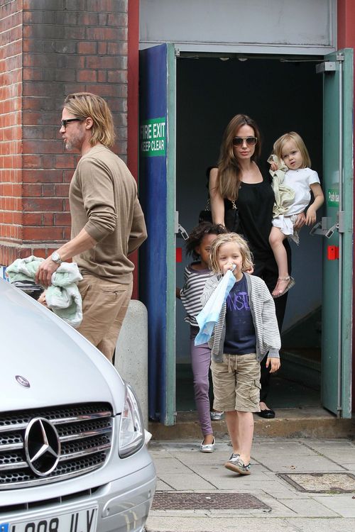 brad pitt y angelina jolie en japon